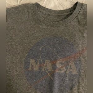 NASA grey logo t-shirt 🌎🌎